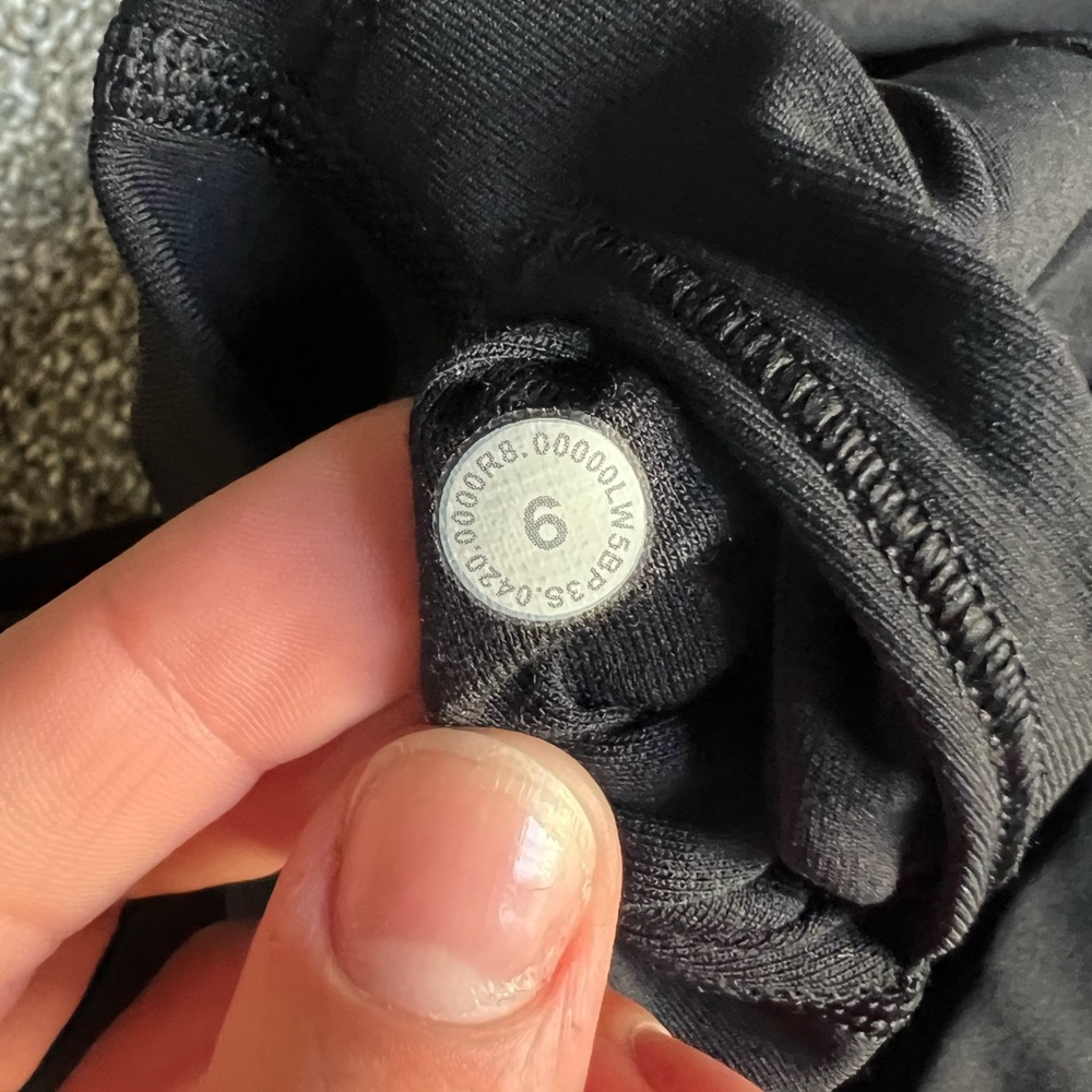 Lululemon Wunder Under Leggings - Picture 4 of 4